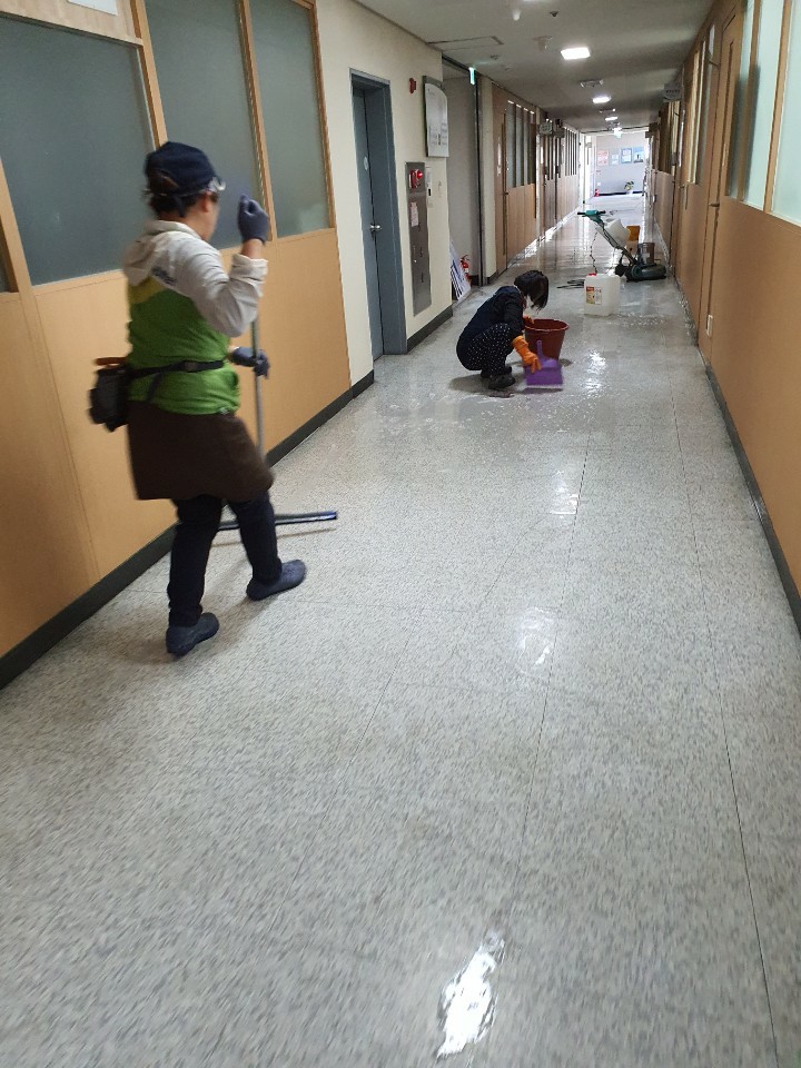 1948697120_oLSElqHF_d8f36c72d3ea26e09cfa6e52e872e3fde1a16794.jpg 이미지크게보기