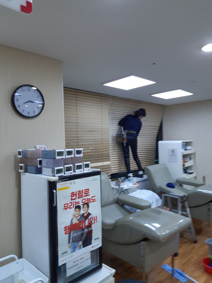 2038599400_IE5BFeiU_5afafc1f4e7d21f74d778868f6f7d06a0562a024.jpg 이미지크게보기