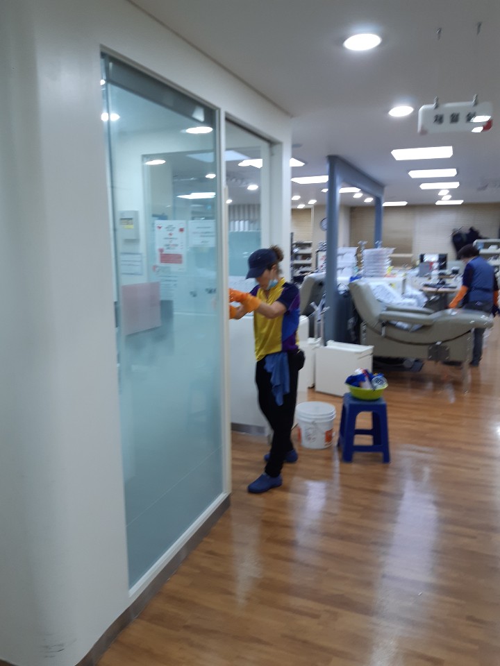 2038599400_TCX917kw_41aa140a5746d1b86096fa2b97a86a8798af92d3.jpg 이미지크게보기